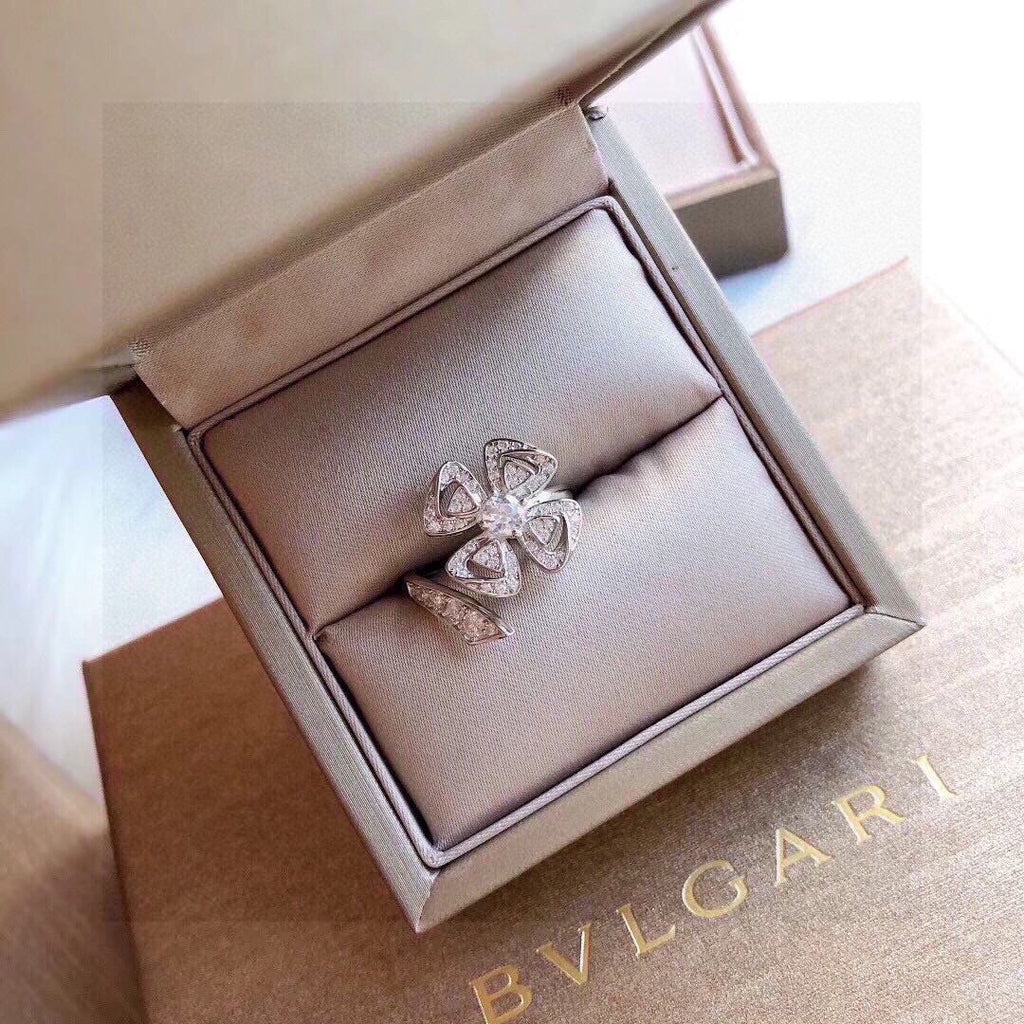 18K BVLGARI Fiorever Ring