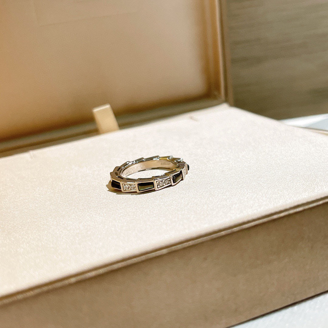 18K BVLGARI Serpenti Viper Malachite Ring